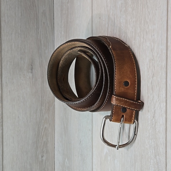 Justin Mens Leather Western Top grain leather USA X5409 sz 52 belt - Picture 1 of 8